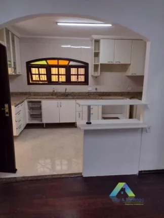 Imagem SANTO ANDRÉ Sobrado 198 metros, 3 dormitórios, 2 vagas com ótima localização e valor !!!