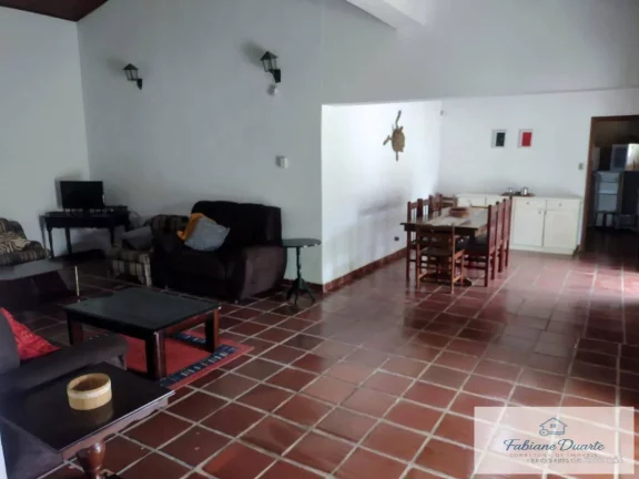 Imagem Casa a venda com 600 m² de terreno na Praia das Toninhas