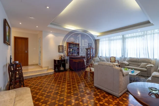 Imagem Venda de Casa no Planalto Paulista, São Paulo-SP: 4 quartos, 2 salas, 4 banheiros, 6 vagas, 375m² de área!