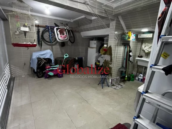 Imagem Casa em Villagio de 2 dormitórios com 2 vagas por R$640.000,00 em Santos
