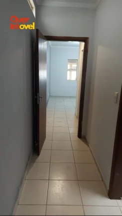 Imagem Casa à venda no Jardim Ouro Branco, Ribeirão Preto-SP - 3 quartos, 1 suíte, 2 salas, 2 banheiros, 3 vagas, 130m² - Quer Imóvel Negócios Imobiliários.