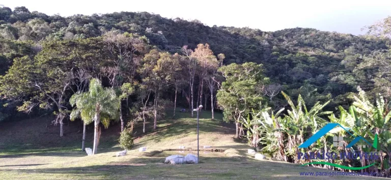 Imagem Chalé com Vista Espetacular para Pedra do Baú - Paraíso no Topo do Morro