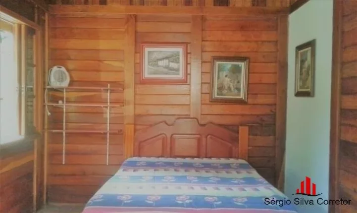 Imagem Chácara Para Venda Com 6.000,00 m², na Região de Santo Antônio do Pinhal.