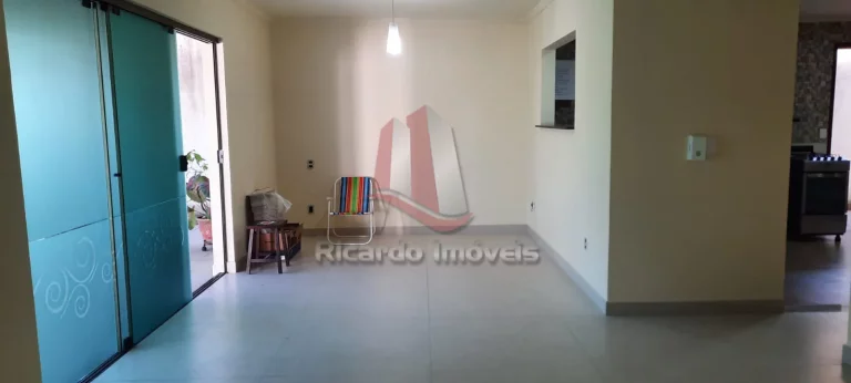 Imagem Casa Duplex Ville Blanche à Venda c/ 4 Qtos e 360 m²