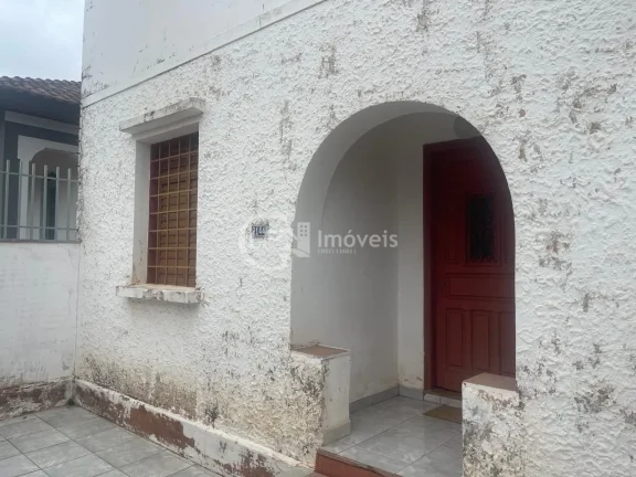Imagem Casa espaçosa e luxuosa no Centro de Campo Grande-MS: 6 quartos, 4 salas, 2 banheiros, 12 vagas de garagem!