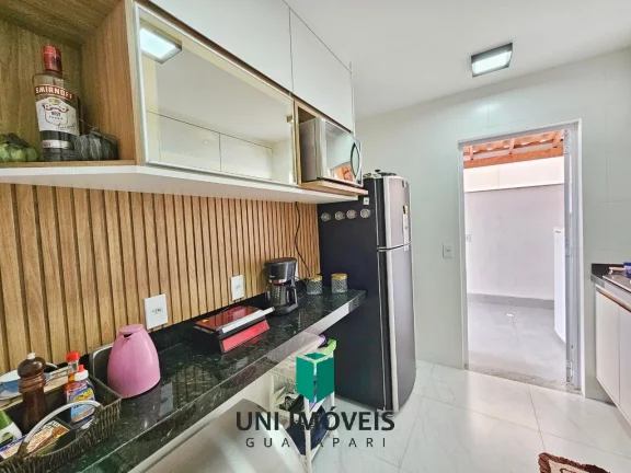 Imagem Vendo apto 2 suítes, tendo 80m² de área lateral, prédio novo com elevador, na Praia do Morro !
