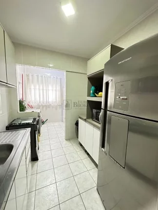 Imagem Apartamento com 03 dormitórios no centro de Balneário Camboriú