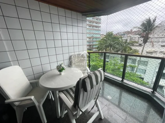 Imagem Apartamento a 150 metros da praia da Enseada com 3 dormitórios, suíte, 2 vagas, Guarujá-SP: 127m², 1 suíte, 2 salas, 2 banheiros e vaga de garagem