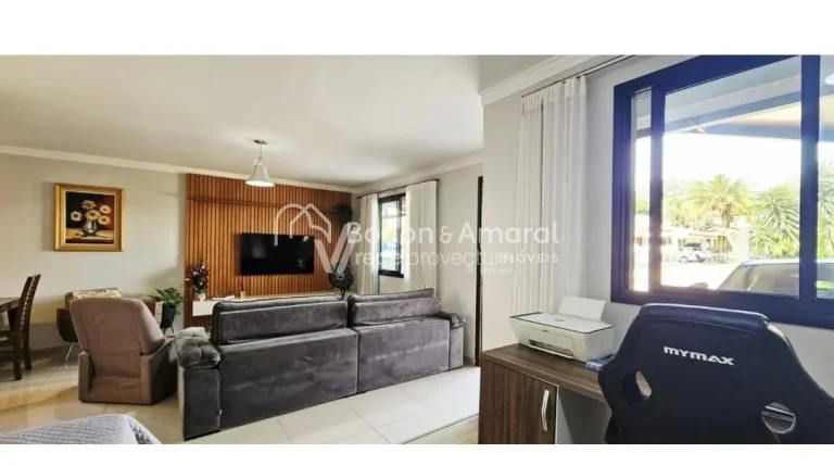 Imagem Casa térrea reformada para venda em condomínio no Taquaral em Campinas, 3 quartos e 4 vagas