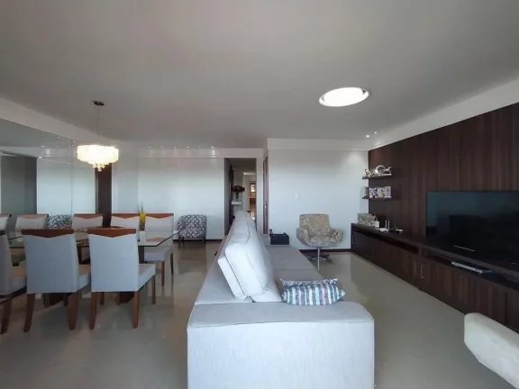 Imagem Excelente Apartamento de Frente para o Mar na Praia do Morro composto por 4 dormitório sendo 3 suítes, com 2 vagas de garagem.