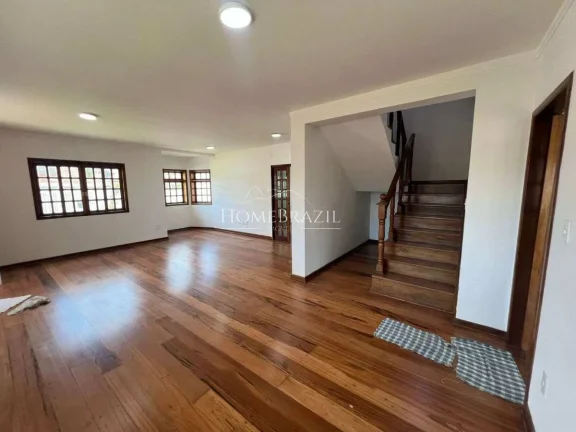 Imagem Casa à venda, com 4 quartos, 235m2