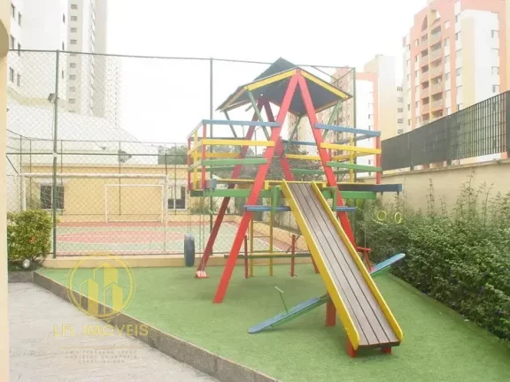 Imagem Espaçoso Apartamento de 3 Dormitórios e 3 vagas, na Vila Suzana