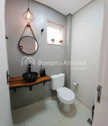 Imagem Casa incrível em condomínio fechado, com 3 quartos, sendo 2 suítes, e um ambiente perfeito para o...