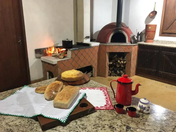 Imagem Fazenda de Morangos com 180 ha em Nova Friburgo - RJ