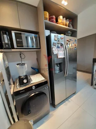Imagem Vende-se apartamento pronto para morar, em Cabo Branco melhor localização de João Pessoa