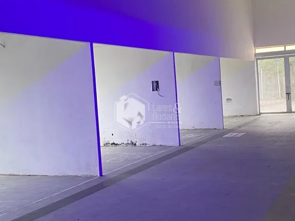 Imagem GALPÃO P/ LOCAÇÃO COMERCIAL, COM 10.850 M², SENDO 5.500M² DE ÁREA CONSTRUÍDA, COM 1.000M² DE MEZANINO. PARTE DO PISO TÉRREO SUPORTA ATÉ 4 TON.