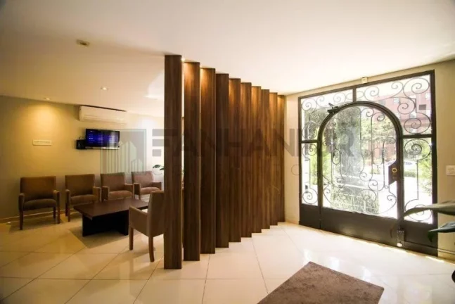 Imagem Excelente oportunidade: Casa Comercial à venda em São Paulo-SP, Jardim Paulista! 12 salas, 6 banheiros, 12 vagas, 700m².