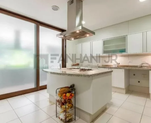 Imagem Casa deslumbrante à venda em São Paulo-SP, Jardim Europa: 4 quartos, 4 suítes, 5 salas, 6 banheiros, 6 vagas, 859m². Venha conferir!