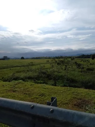 Imagem Propriedade Rural a venda em capelinha do amparo Carapebús RJ.