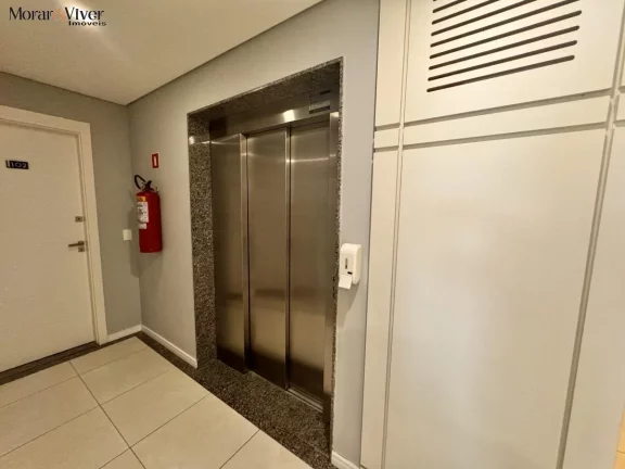 Imagem Cobertura Duplex para Venda em Curitiba, Cristo Rei, 3 dormitórios, 1 suíte, 2 banheiros, 2 vagas