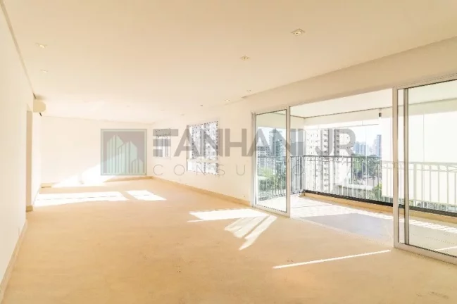 Imagem Apartamento de Alto Padrão na Vila Nova Conceição: 3 Quartos, 3 Suítes, 3 Salas, 5 Banheiros, 4 Vagas, 192m² - São Paulo-SP