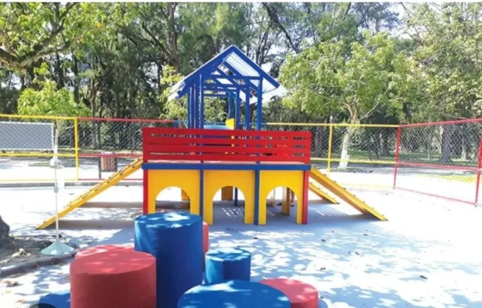 Imagem Casa duplex condomínio Maramar 4 quartos aceita depósito de 3meses