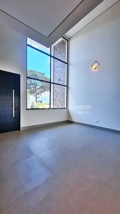 Imagem Casa de condomínio a venda na Vila dos Plátanos em Campinas/SP

Lindo e espaçoso sobrado com áre...