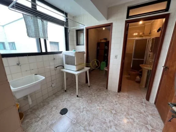 Imagem Apartamento à venda 3 dormitórios sendo 1 suíte Lado praia 300m somente