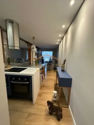 Imagem Apartamento 59m²
2 Dormitórios - sendo1 Suíte 
Todo Mobiliado 
Sala Integrada com a Varanda 
Sol ...