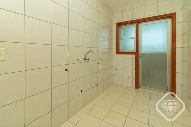 Imagem Apartamento pronto para morar na Avenida Cavalhada
Dois dormitórios, sacada com churrasqueira e vag...