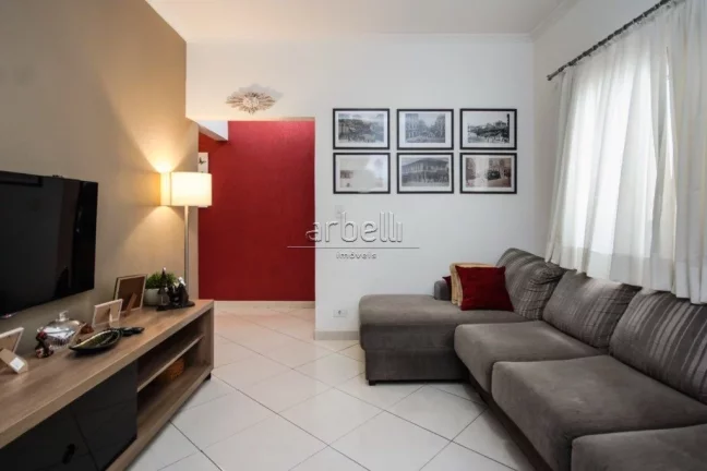 Imagem Casa com 270M², salas de estar, jantar e TV, cozinha, 3 dormitórios suítes, lavabo, área de serv...