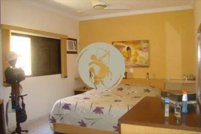 Imagem UNICA! MARAVILHOSA, QUINTAL COM PISCINA ENORME C/ CASCATA E LAMPADAS XENON, CHURRASQUEIRA, FORNO A L...