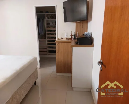 Imagem Casa com 2 Quartos, sendo 1 Suíte à venda por R$650.000,00 - 210m² - Jardim Guanabara - Jundiaí/SP