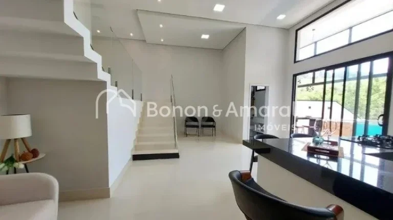 Imagem Apresentamos uma casa encantadora, ideal para criar momentos inesquecíveis com sua família. Com um...