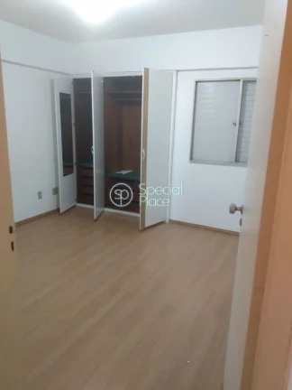 Imagem Oportunidade para reforma. Apartamento com 96m2, 2 dormitórios ( 2 suítes ) e 2 vagas na garagem. ...