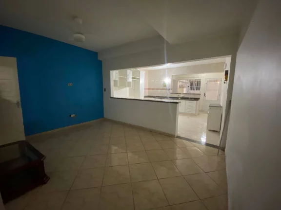 Imagem Casa com 2 Moradas 200 m² Construída 5 Dormitórios 2 Vagas de Garagens