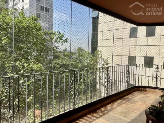 Imagem Apartamento com 370m2, 4 dormitórios (3 suítes) e 2 vagas à venda em São Paulo, Jardins