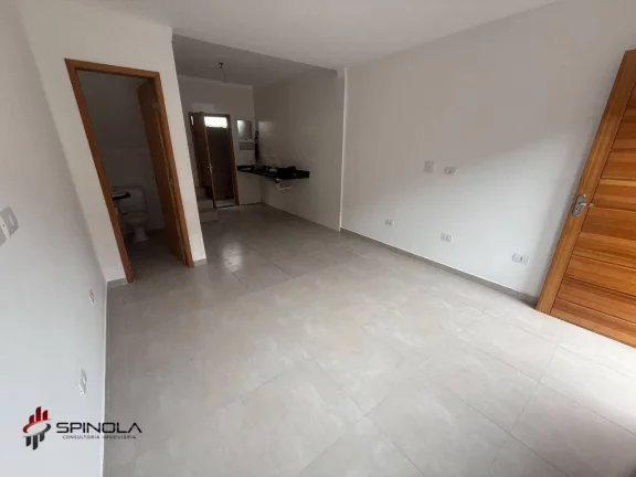 Imagem Sobrado com 2 dormitórios à venda, 51 m² por R$ 300.000,00 - Maracanã - Praia Grande/SP
