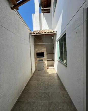 Imagem Sobrado com 3 dormitórios sendo 1 suíte e 1 vaga de garagem em Balneário Camboriú/SC