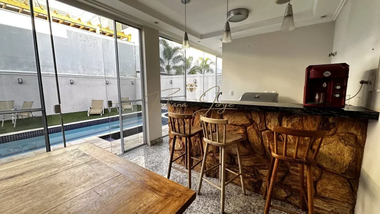 Casa com 3 Quartos à Venda, 311 m² em Swiss Park - Campinas