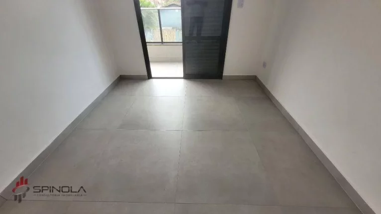 Imagem Casa com 2 dormitórios à venda, 60 m² por R$ 335.000,00 - Maracanã - Praia Grande/SP