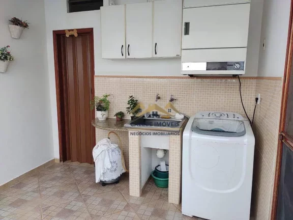 Imagem Casa com 3 dormitórios à venda, 240 m² por R$ 850.000,00 - Chácara Junqueira - Tatuí/SP