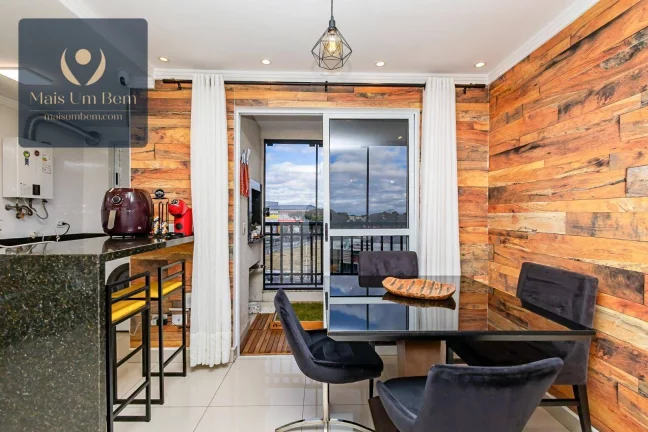Imagem Apartamento com 2 quartos, sacada com churrasqueira e sacada na suíte à venda por R$ 589.000 - Novo Mundo - Curitiba/PR