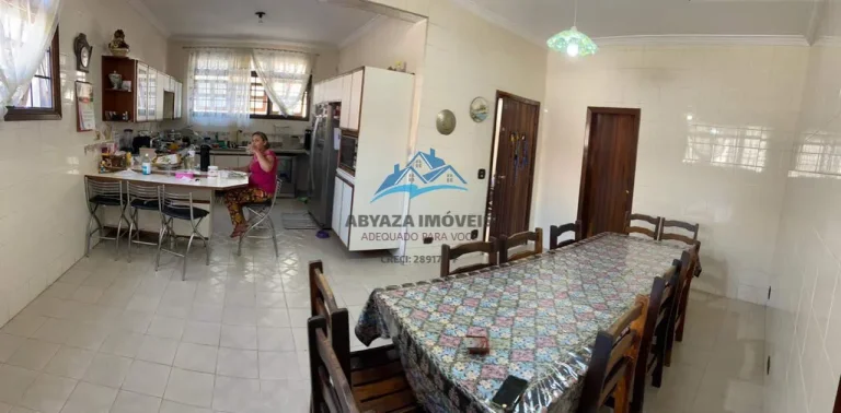 Imagem Casa a Venda em Carapicuíba no Centro 5 quartos