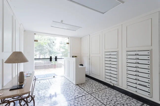 Imagem Apartamento 90M², 2Q, 1 Suíte, 2 Banheiros, 1 Vaga, Split, Salão de Festas, Área Verde.