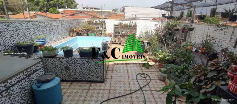 Imagem Casa para Venda em Araras, Parque das Árvores, 5 dormitórios, 1 suíte, 2 banheiros, 2 vagas