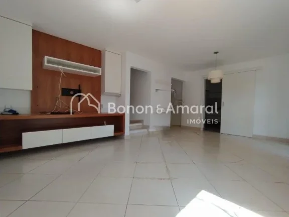 Imagem Localizada em um ambiente tranquilo, com apenas 59 residências, esta aconchegante e charmosa casa e...