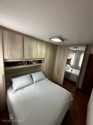 Imagem Apartamento reformado de 60m² e dois dormitórios a venda