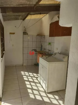 Imagem Casa à venda 2 Quartos, 1 Suite, 2 Vagas, 213M², Jardim Clube de Campo, Santo André - SP
