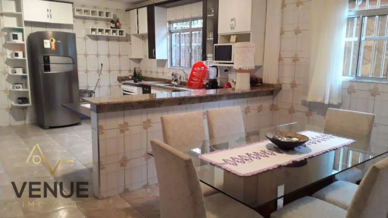 Imagem Casa com 3 dormitórios à venda, 300 m² por R$ 722.000,00 - Vila Urupês - Suzano/SP